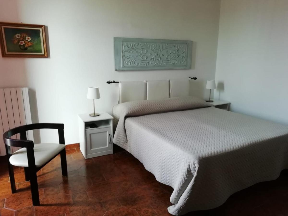 Ma.Di Bb Bed & Breakfast ร็อกกา ซานโจวานี ภายนอก รูปภาพ